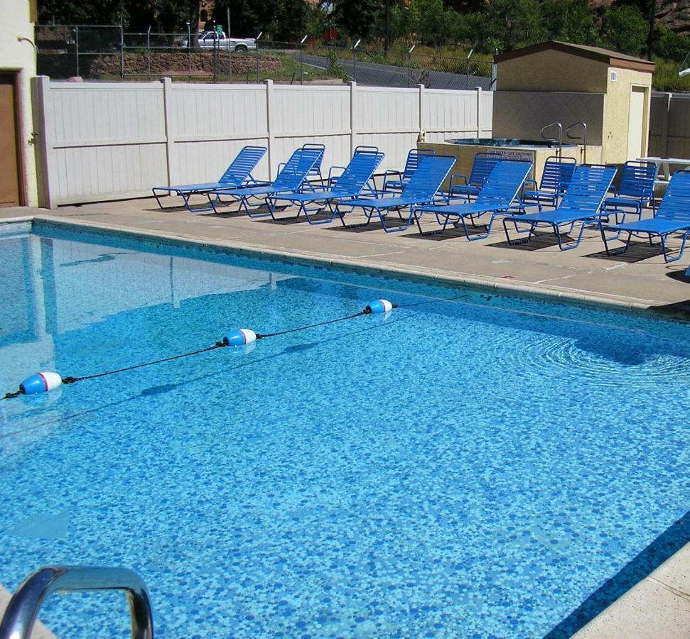 Mecca Motel Colorado Springs Bagian luar foto