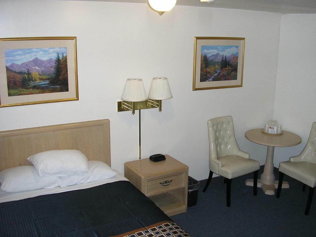 Mecca Motel Colorado Springs Bagian luar foto